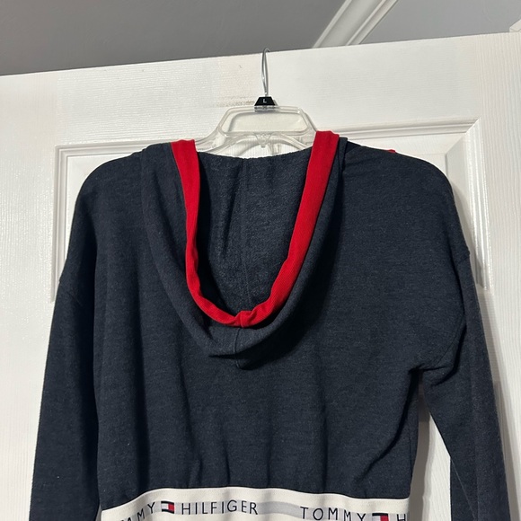 Tommy Hilfiger Women's Cropped Hoodie - Picture 10 of 15